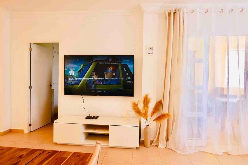 Costa Adeje, 2 Bedrooms Apartment エクステリア 写真