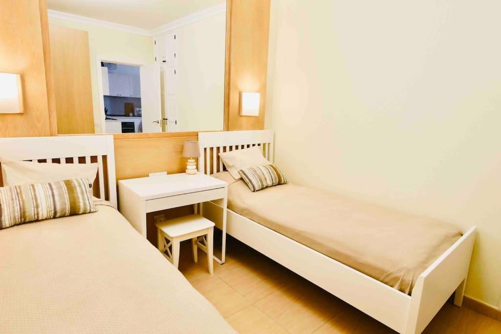 Costa Adeje, 2 Bedrooms Apartment エクステリア 写真