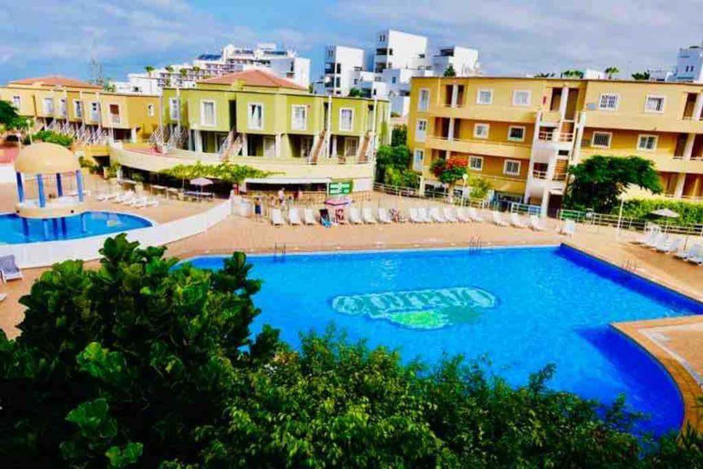 Costa Adeje, 2 Bedrooms Apartment エクステリア 写真