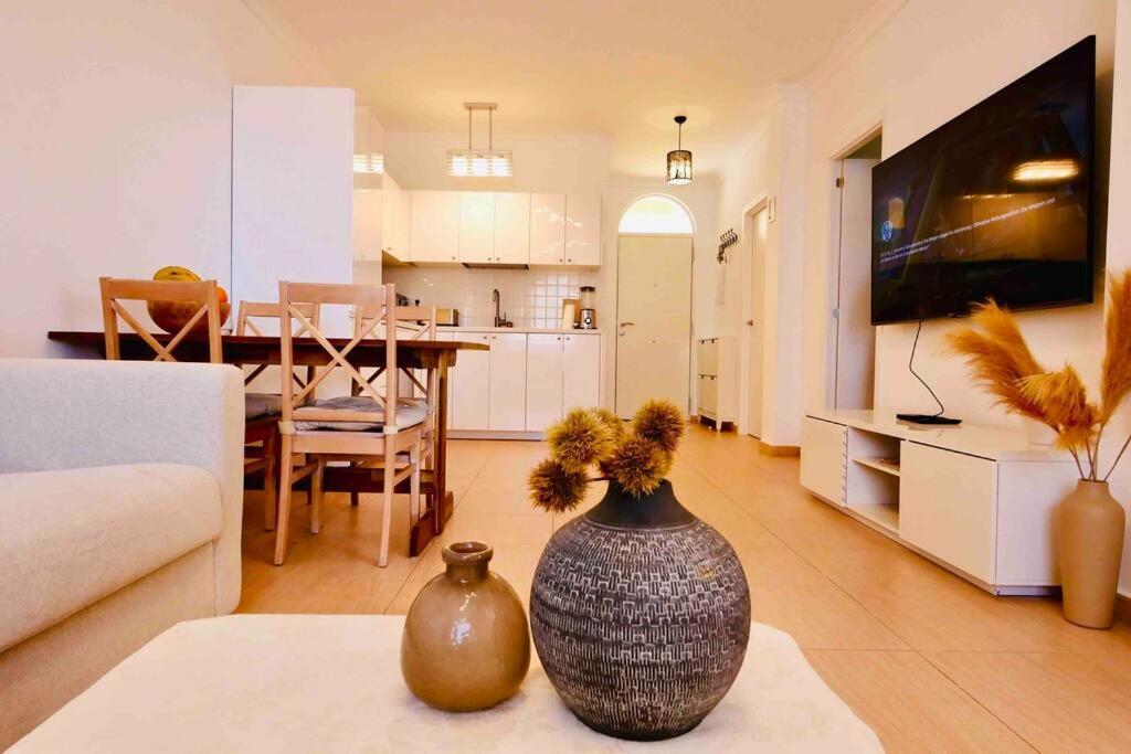 Costa Adeje, 2 Bedrooms Apartment エクステリア 写真